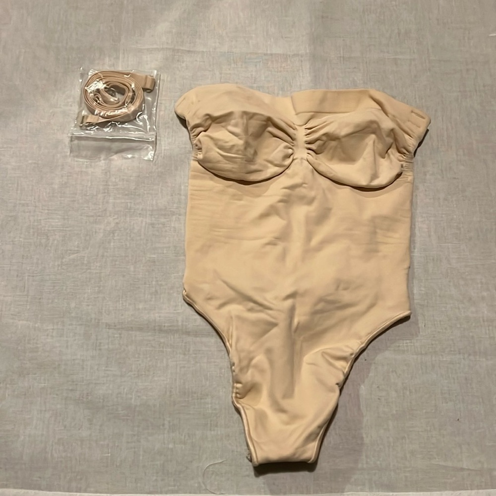 SKIMS Seamless Sculpt strapless thong bodysuit